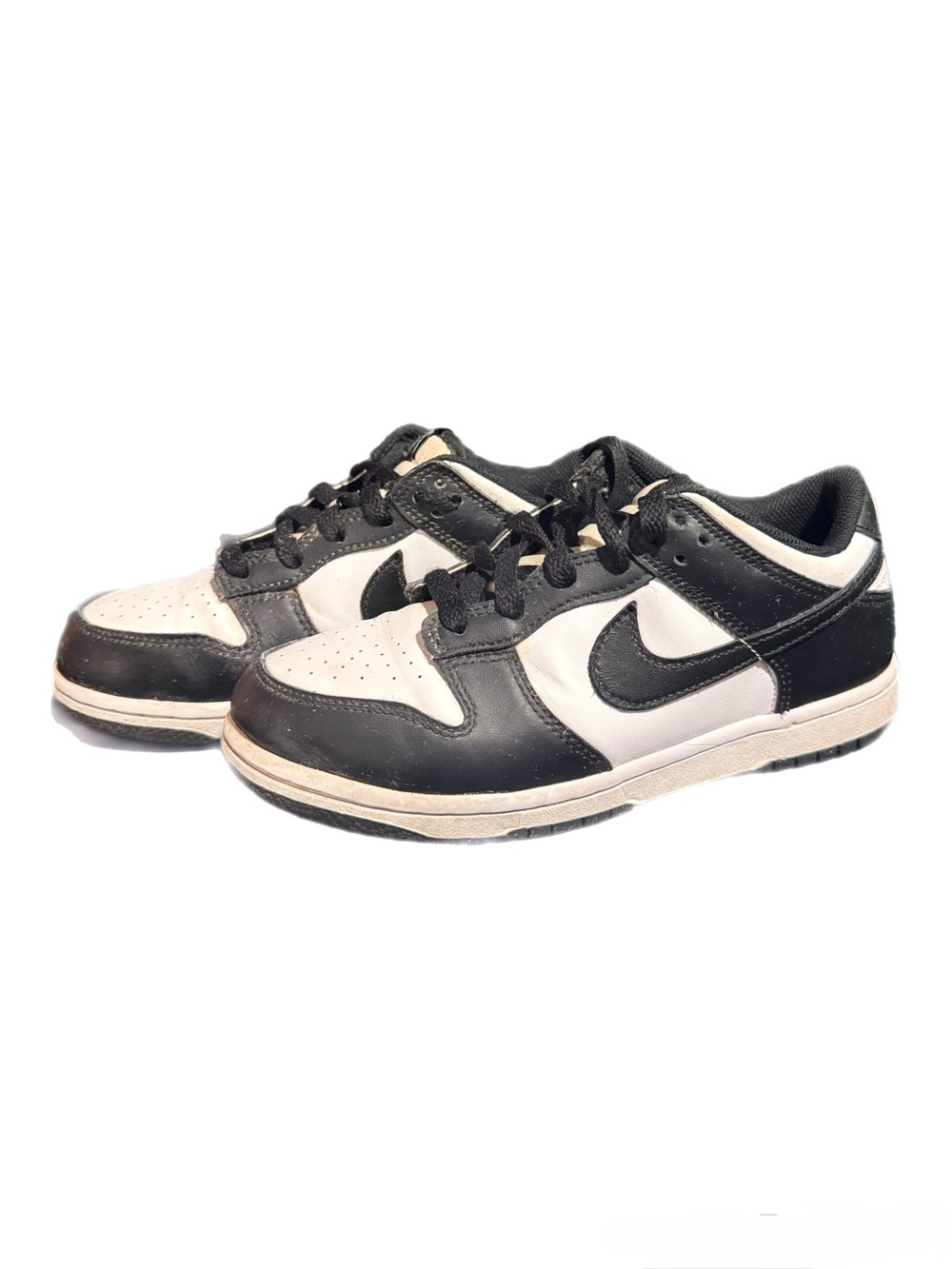 Nike Kids Low-Top Sneakers in Black and White Contrast